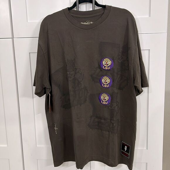 Cactus Jack - Travis Scott/Mitchell Ness LSU Tee/T-Shirt - NWT - XL - Picture 1 of 9